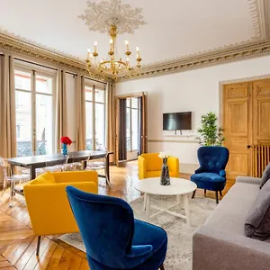 Cozy - Opera - Castellane Paris